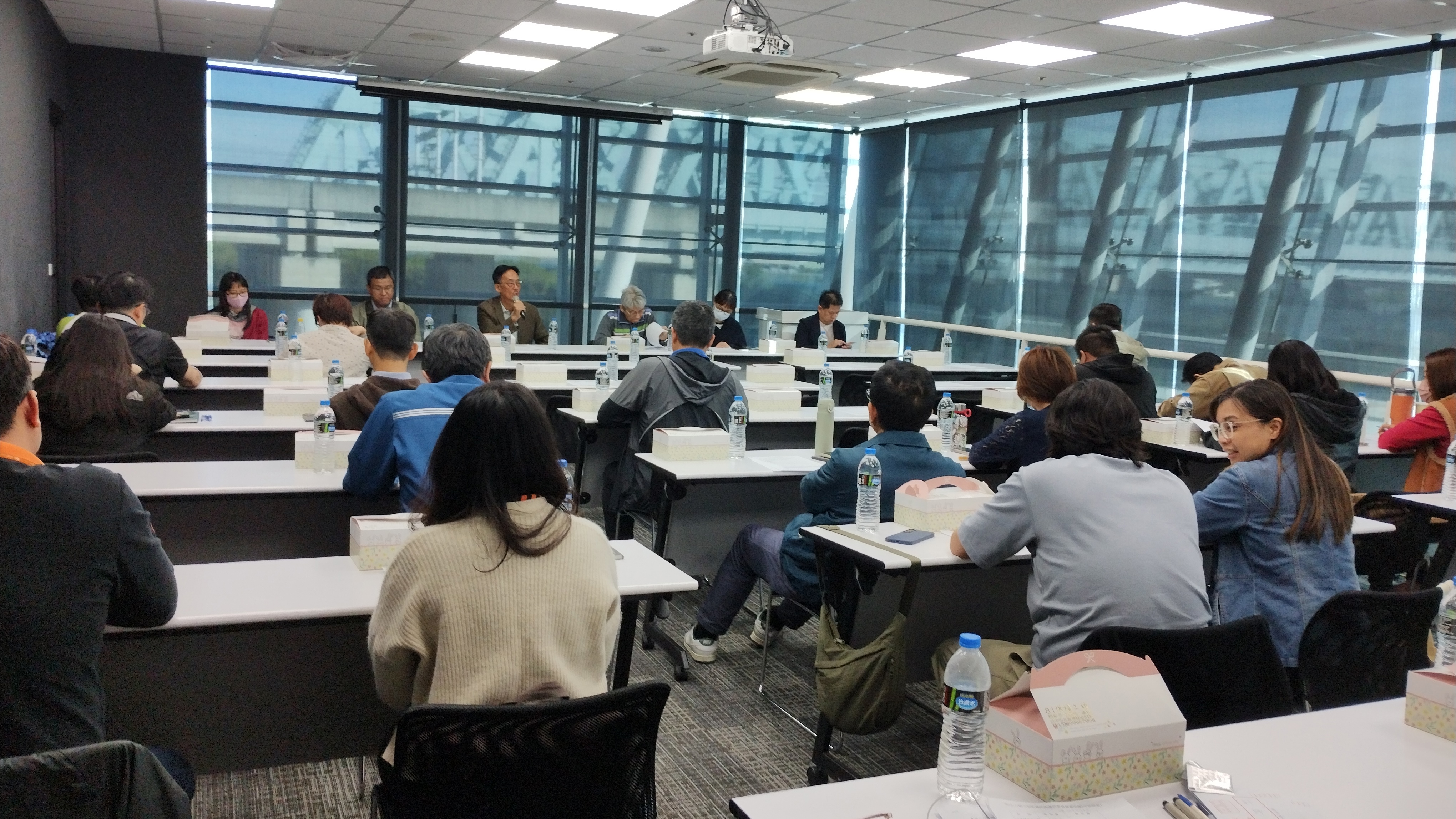 20251208～第四-六梯次中部智能鑄造專班委員會會議